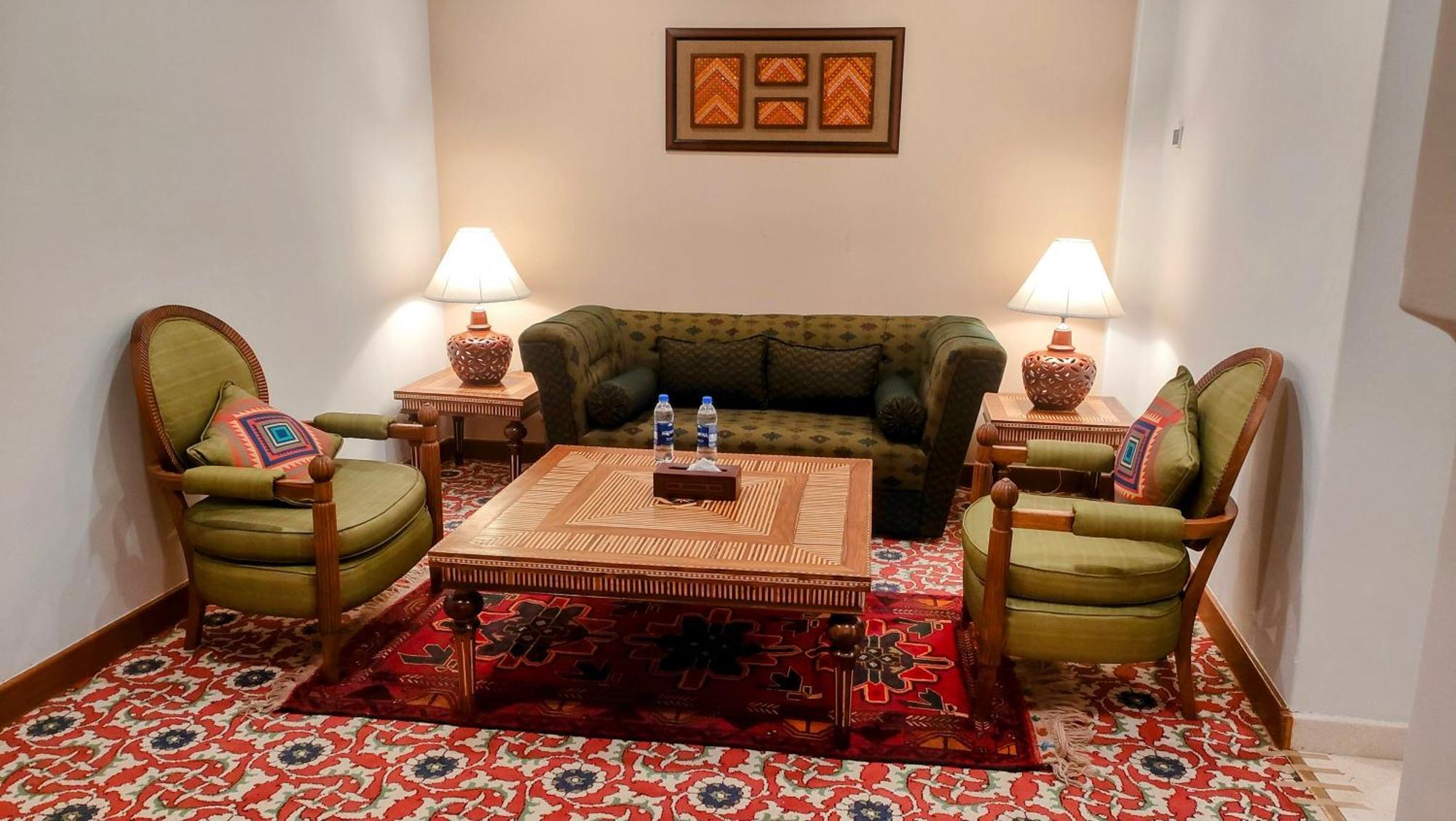 Quetta Serena Hotel Luaran gambar