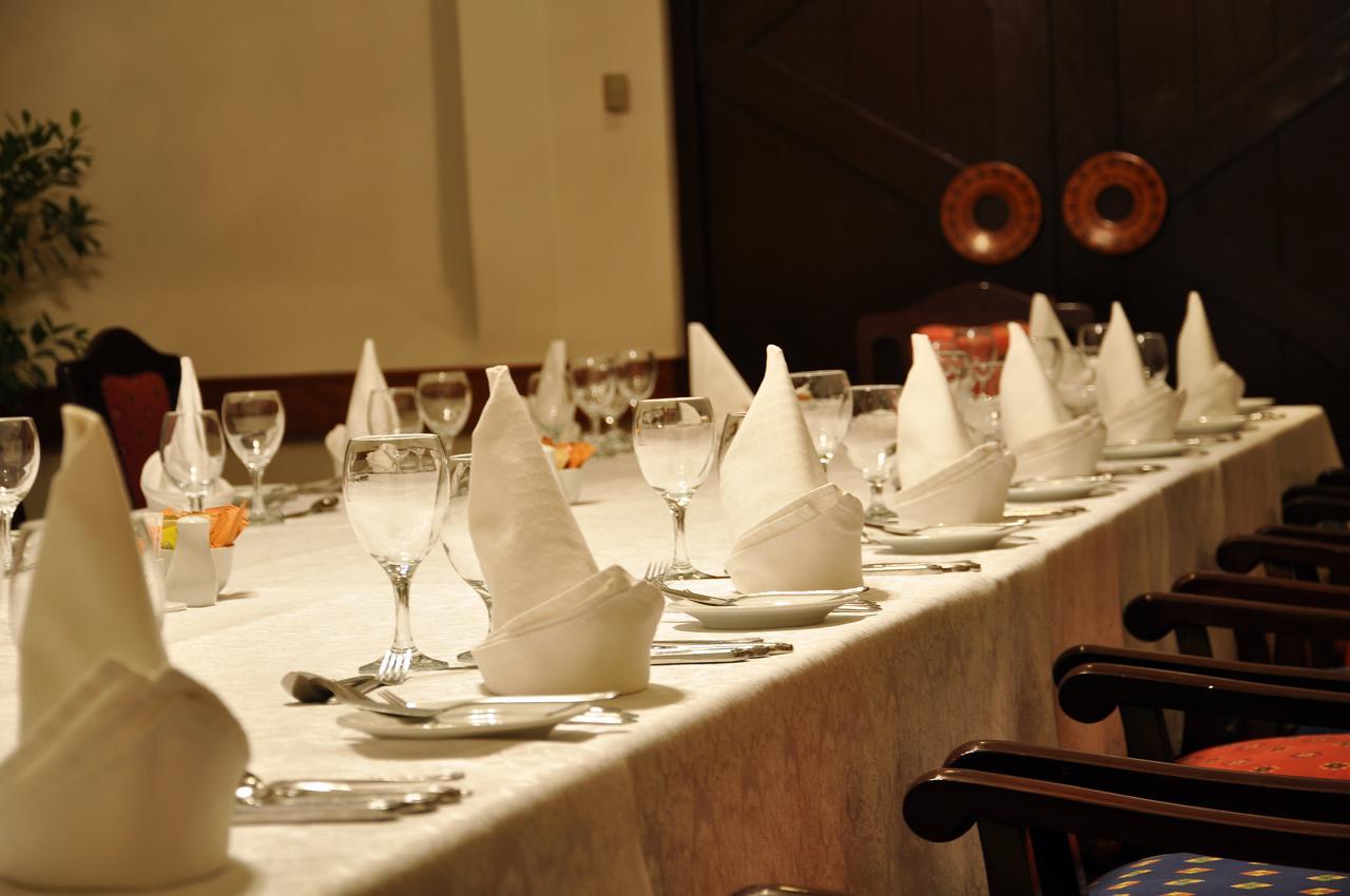Quetta Serena Hotel Luaran gambar