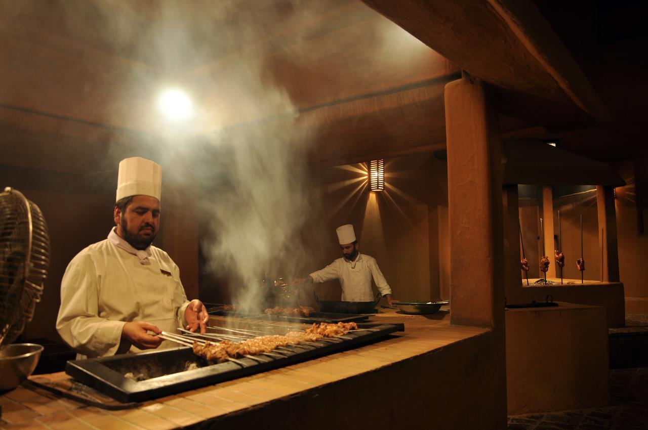 Quetta Serena Hotel Luaran gambar