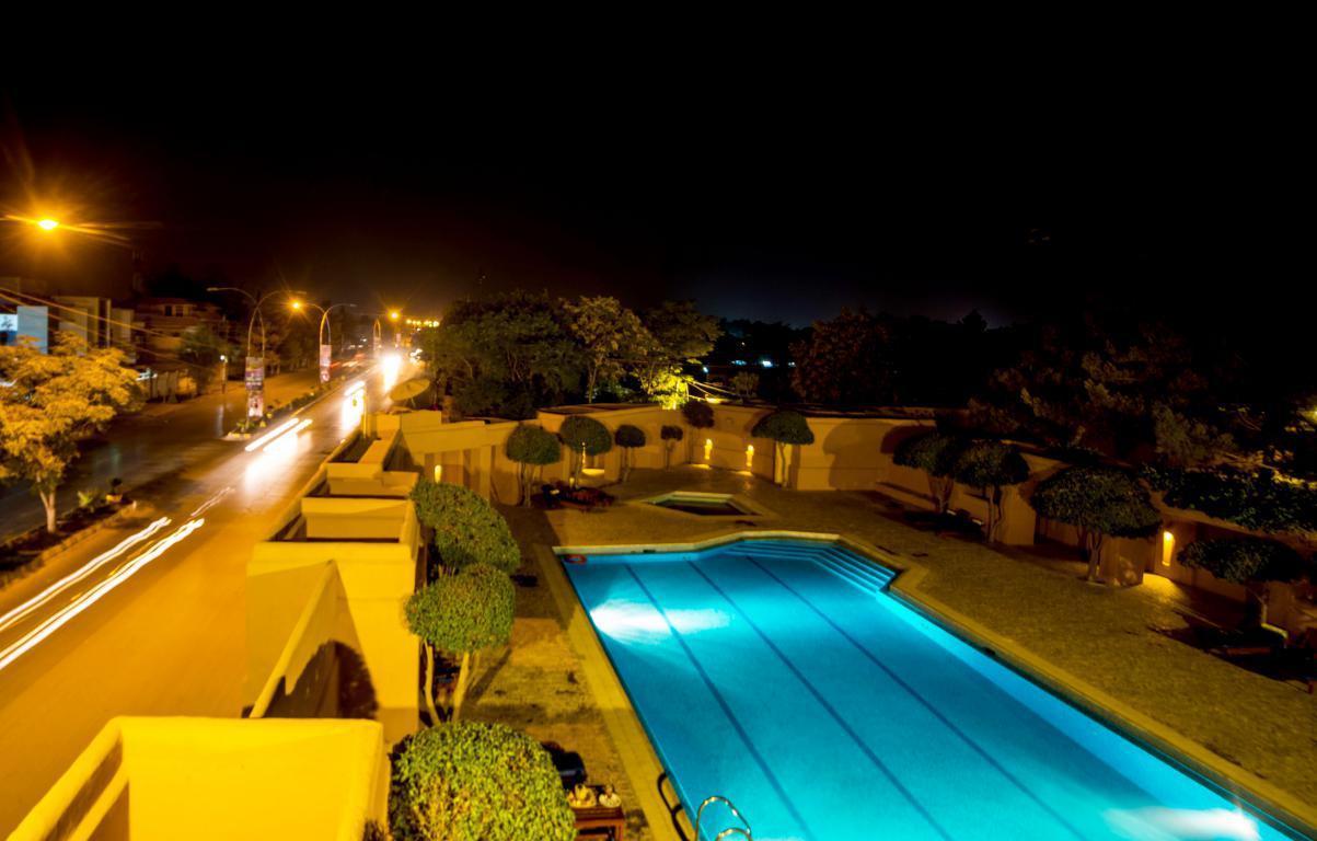 Quetta Serena Hotel Luaran gambar